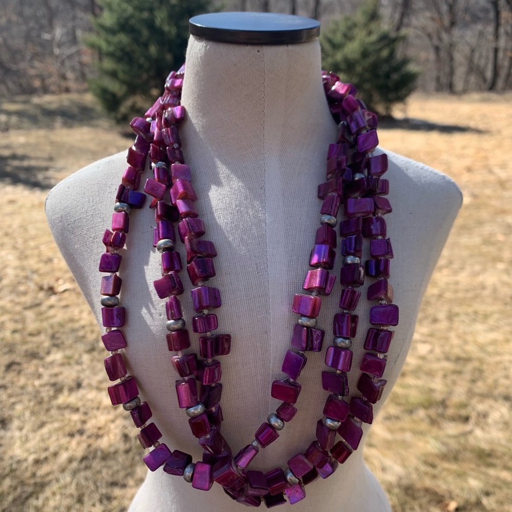 Elegant Purple Beaded Necklace